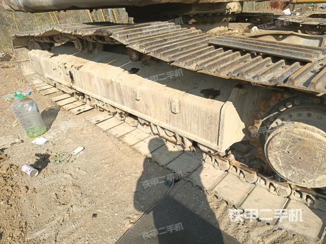 右側(cè)行走馬達(dá)蓋板（行走機(jī)構(gòu)）