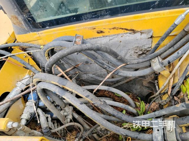 回轉(zhuǎn)馬達（上車部件）