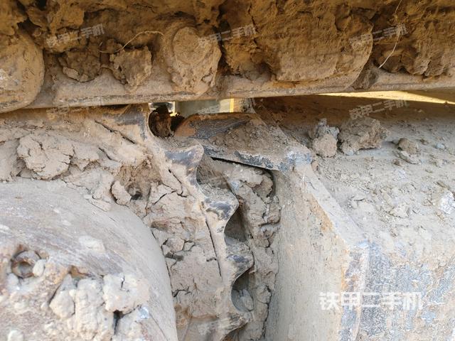 右側(cè)履帶整體（行走機(jī)構(gòu)）