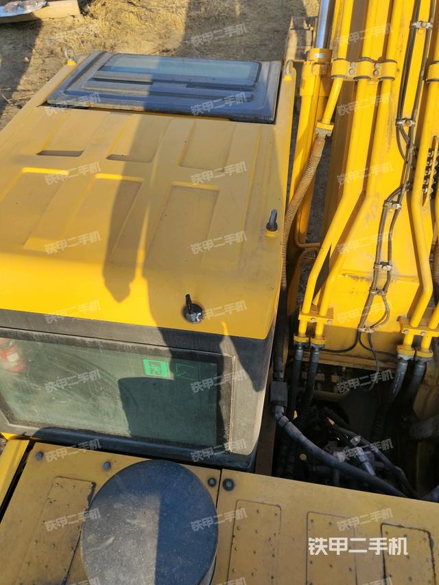 駕駛室頂部俯視（上車部件）