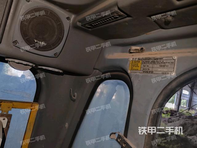 座椅后部（駕駛室部分）