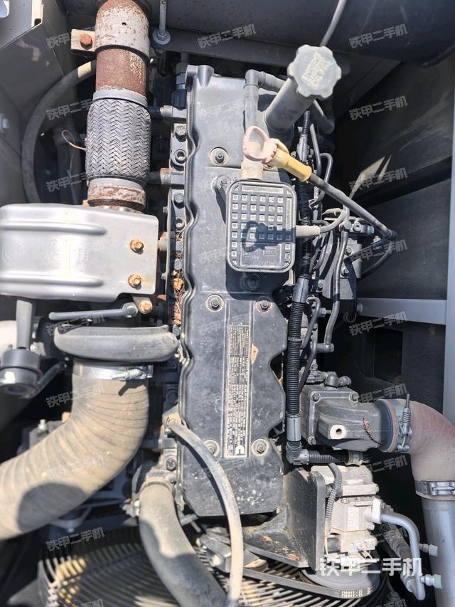 發(fā)動(dòng)機(jī)室(上車部件) 發(fā)動(dòng)機(jī)室(上車部件)