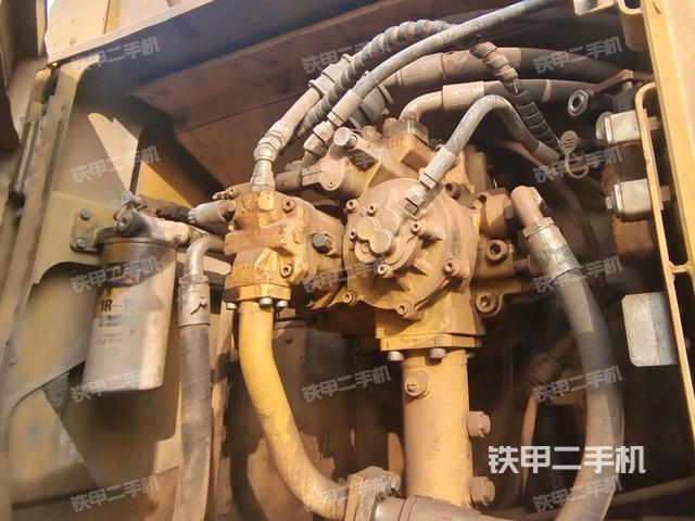 電瓶（大件艙室）