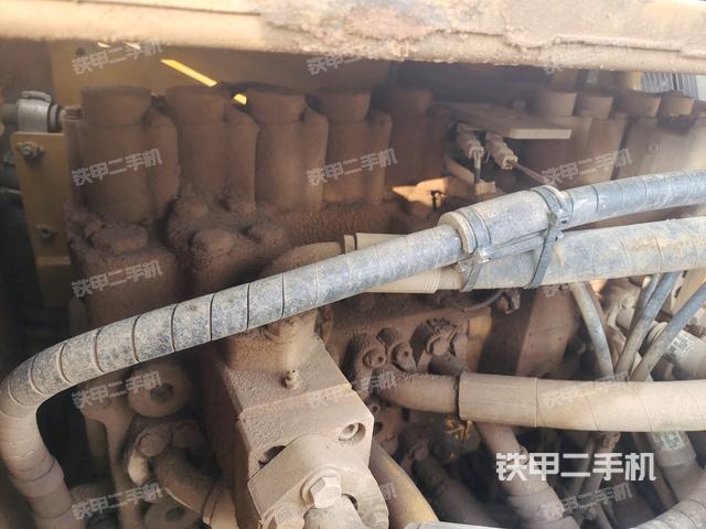 駕駛室頂部俯視（上車部件）