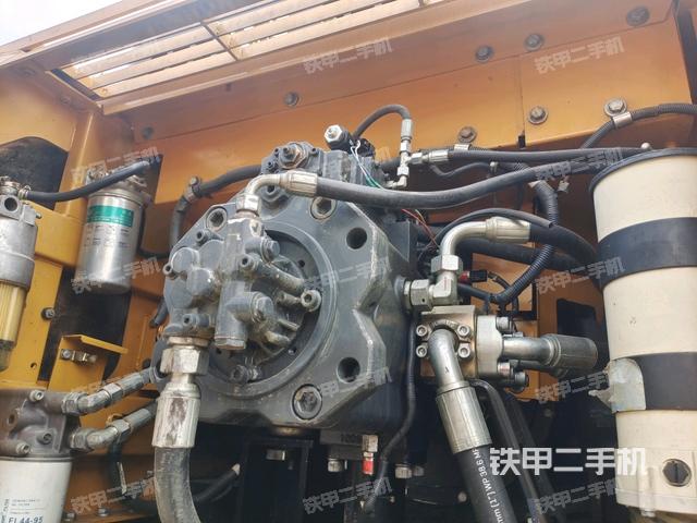 電瓶（大件艙室）