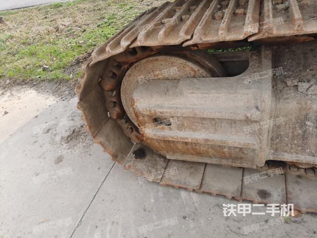 左導(dǎo)向輪（行走機(jī)構(gòu)）