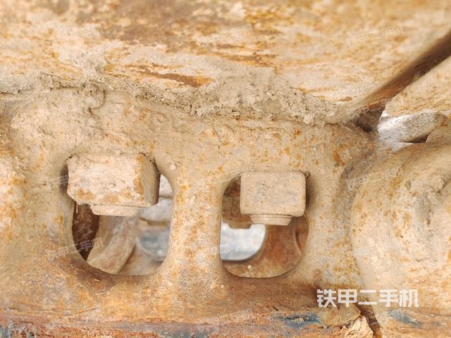 右側(cè)履帶整體（行走機(jī)構(gòu)）