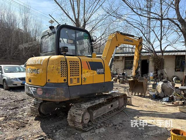 整機右后45°(整機外觀) 整機右后45°(整機外觀)