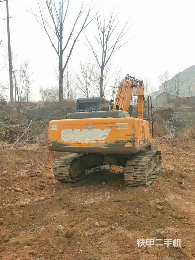 駕駛室頂部（整機(jī)外觀）