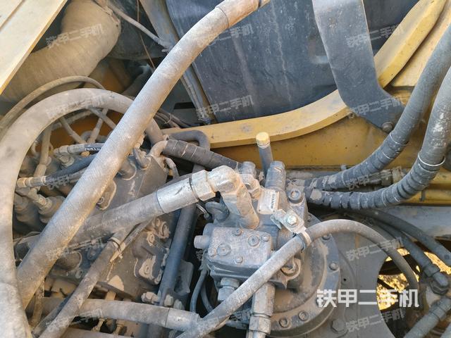 回轉(zhuǎn)馬達(dá)（上車部件）