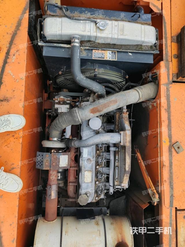 氣門室蓋螺絲特寫（上車部件）