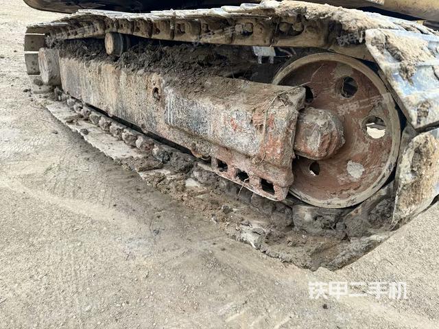 单侧履带整体（整机外观）