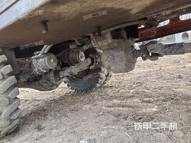 單側履帶整體(整機外觀) 單側履帶整體(整機外觀)