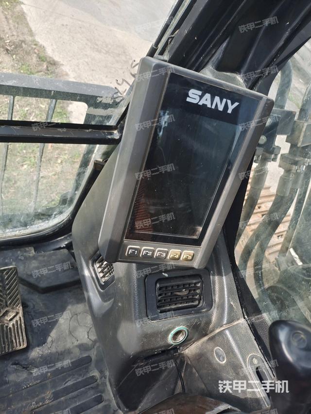 座椅后部（駕駛室部分）