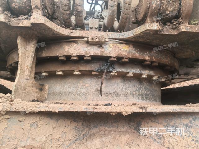 小臂整體右前（工作和回轉(zhuǎn)裝置）