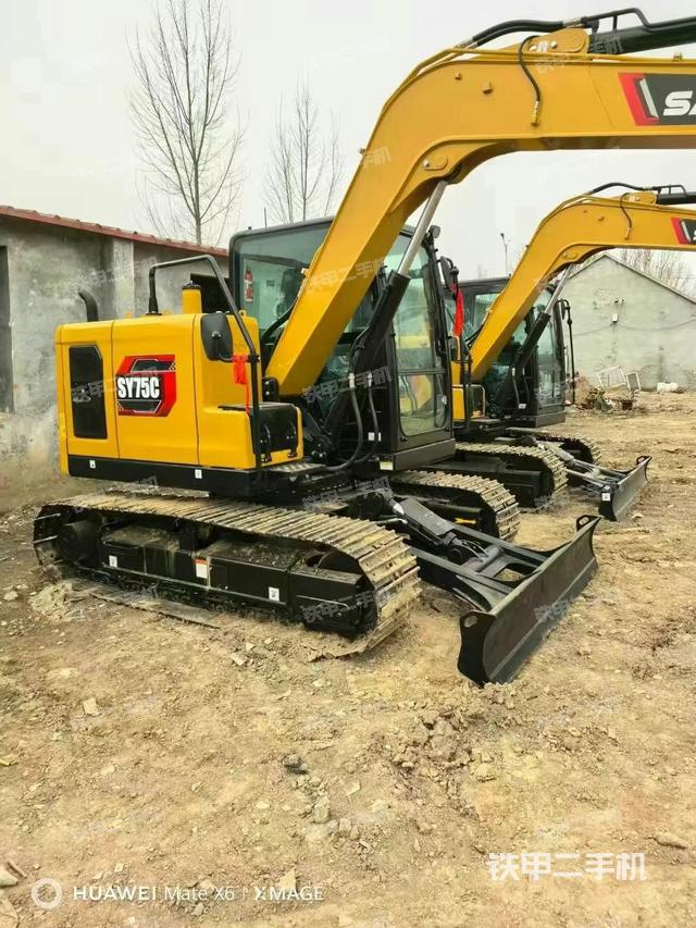 單側(cè)履帶整體（整機(jī)外觀）