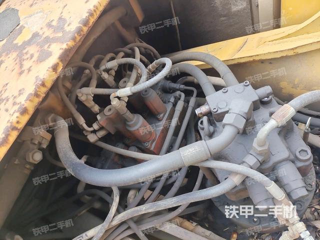 駕駛室頂部俯視（上車部件）