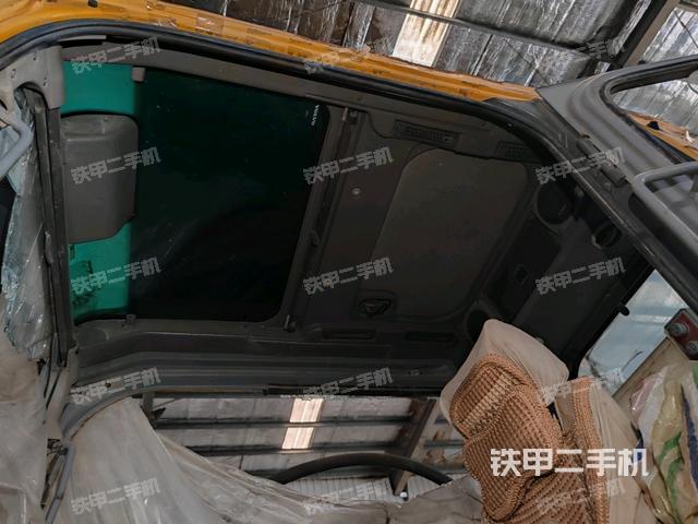 駕駛室左前45度（駕駛室部分）