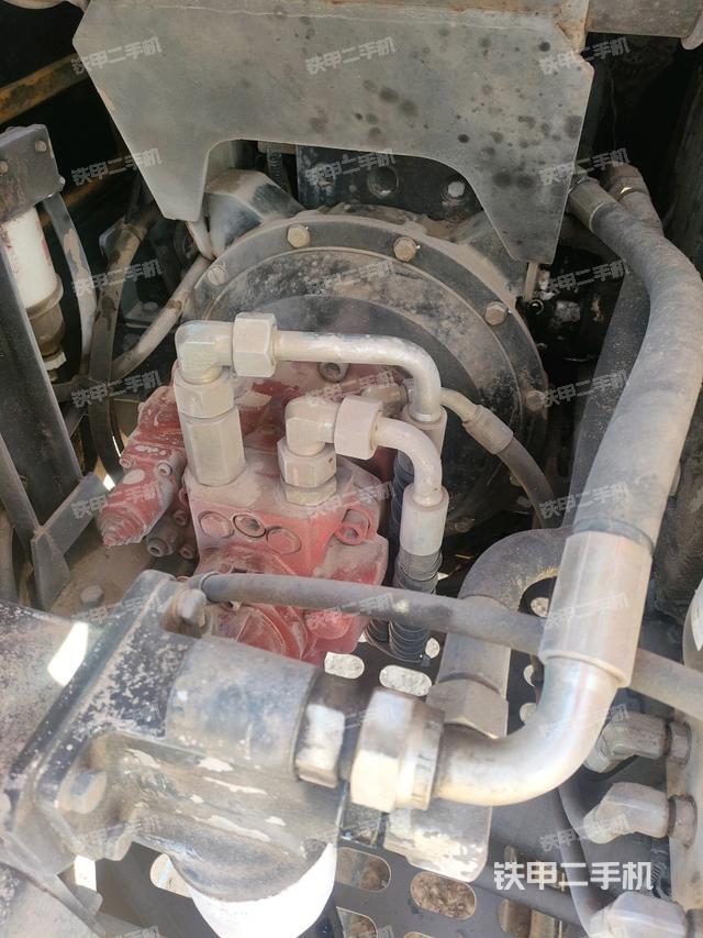 液壓泵室（大件艙室）