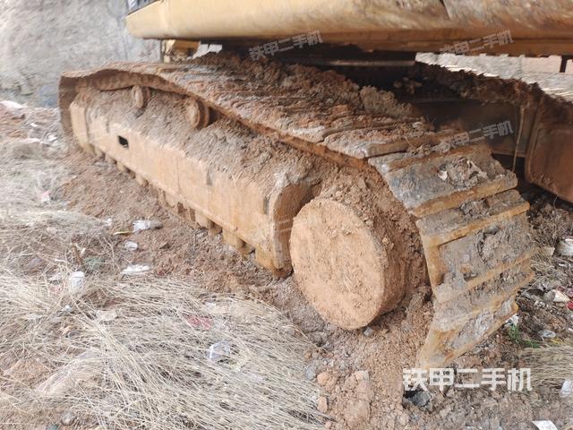 左側(cè)履帶整體?（行走機(jī)構(gòu)）