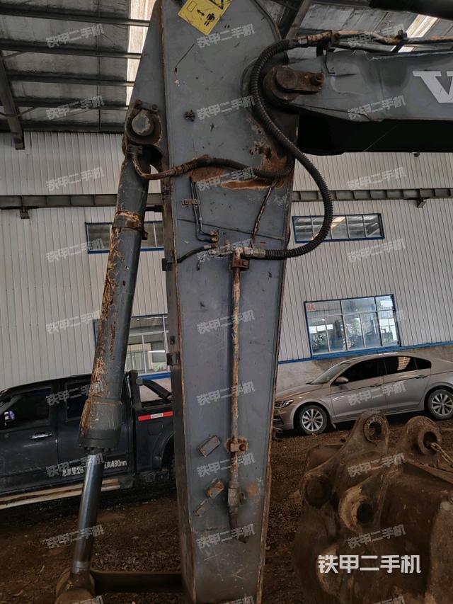 小臂整體左后（工作和回轉(zhuǎn)裝置）