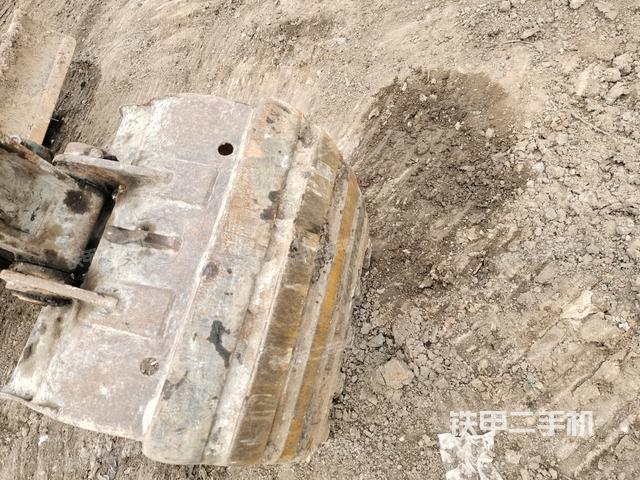 鏟斗右后整體（工作和回轉(zhuǎn)裝置）