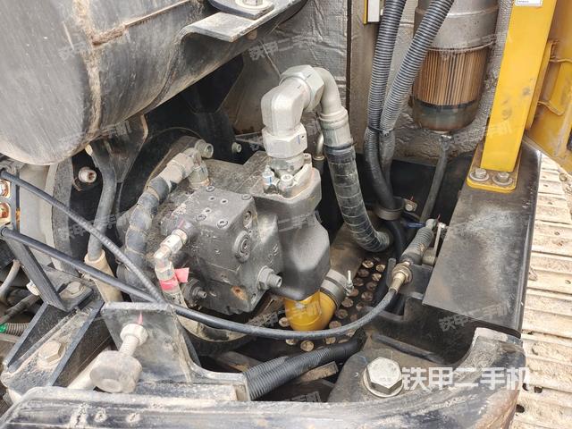 電瓶（大件艙室）