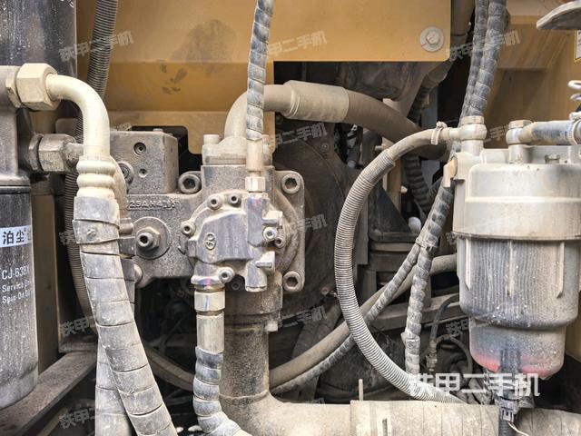 液壓泵室（大件艙室）