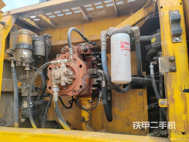 電瓶(大件艙室) 電瓶(大件艙室)