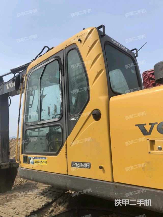 駕駛室左后45度（駕駛室部分）