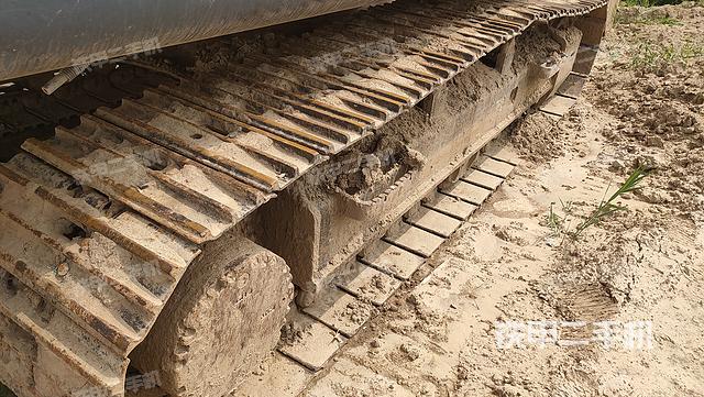 單側(cè)履帶整體（整機(jī)外觀）