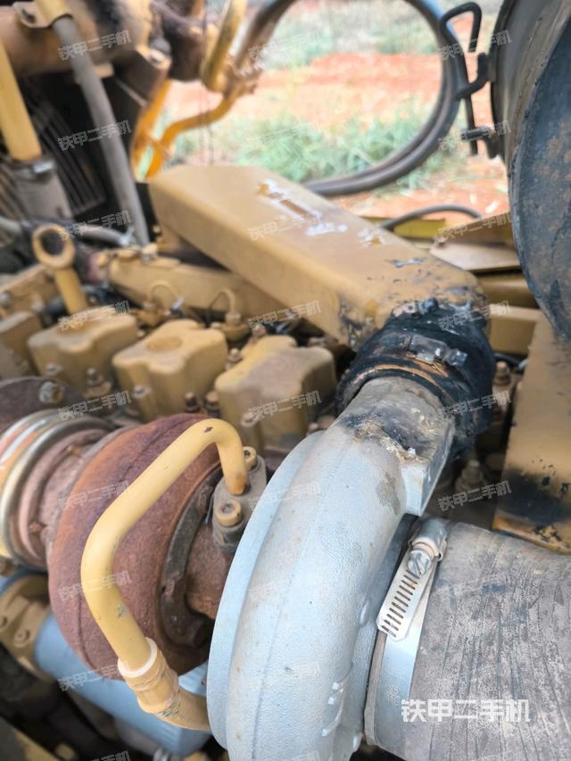 風扇及皮帶(推土機發(fā)動機艙) 風扇及皮帶(推土機發(fā)動機艙)