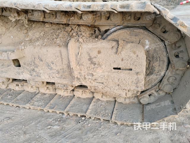 左側(cè)履帶整體?（行走機(jī)構(gòu)）