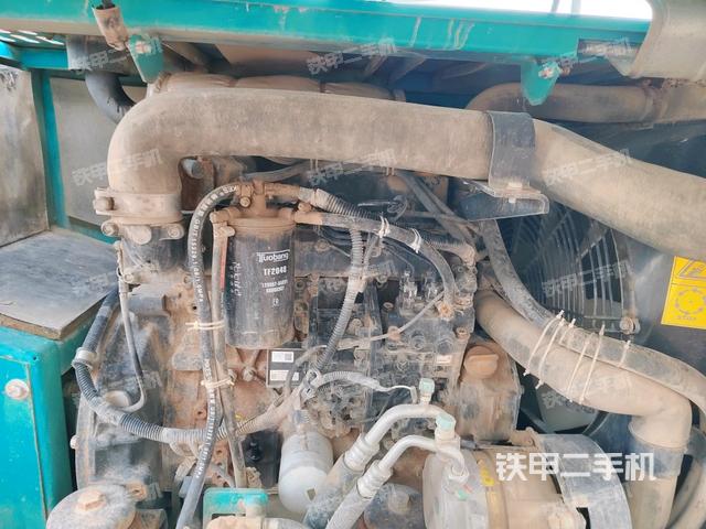 發(fā)動(dòng)機(jī)整體俯視（整機(jī)外觀）