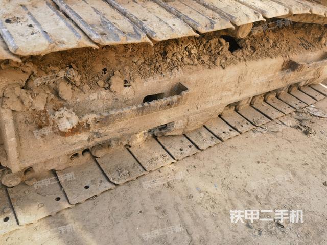 單側(cè)履帶整體（整機(jī)外觀）