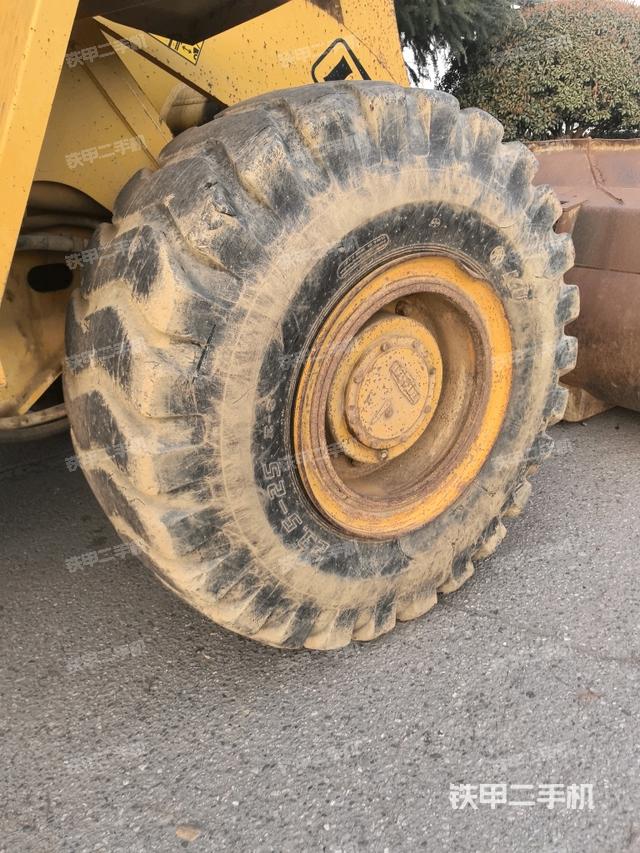 右前輪(行走機構(gòu)) 右前輪(行走機構(gòu))