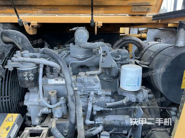 發(fā)動機整體俯視(整機外觀) 發(fā)動機整體俯視(整機外觀)