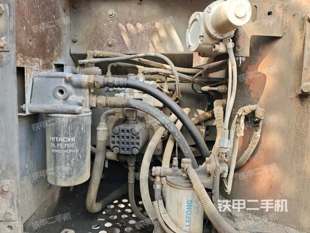 液壓泵斜45?左(大件艙室) 液壓泵斜45?左(大件艙室)