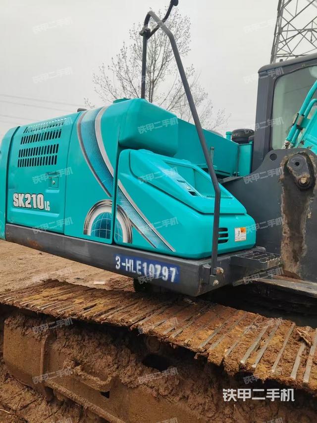 单侧履带整体（整机外观）