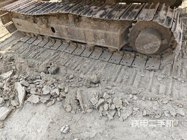 左側(cè)行走馬達(dá)蓋板（行走機(jī)構(gòu)）