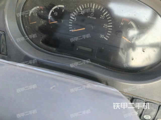 小時表里程數(shù)(駕駛室部分) 小時表里程數(shù)(駕駛室部分)