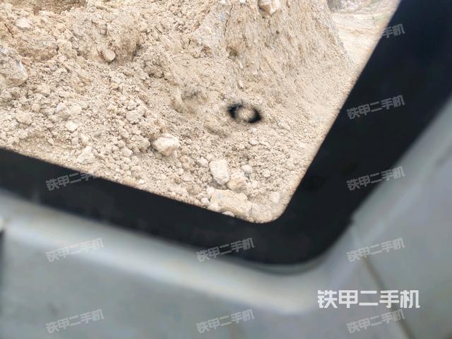 駕駛室左前45度（駕駛室部分）