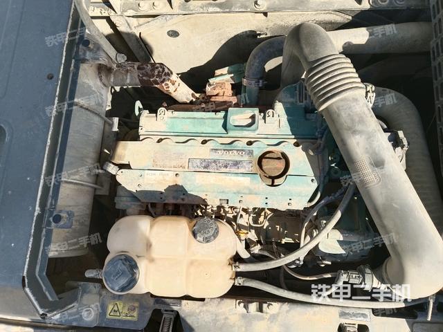 發(fā)動(dòng)機(jī)整體俯視（整機(jī)外觀）