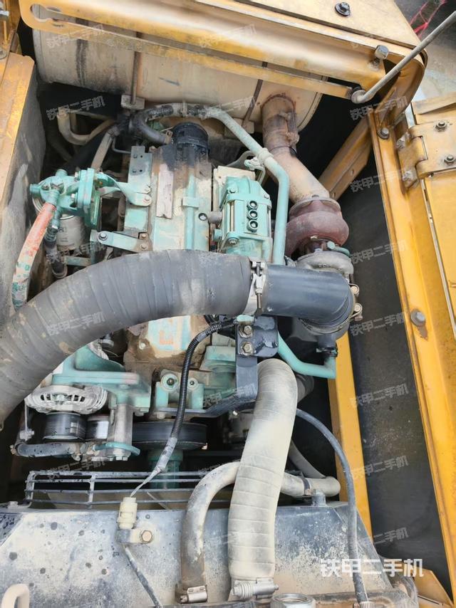 發(fā)動(dòng)機(jī)整體俯視(整機(jī)外觀) 發(fā)動(dòng)機(jī)整體俯視(整機(jī)外觀)