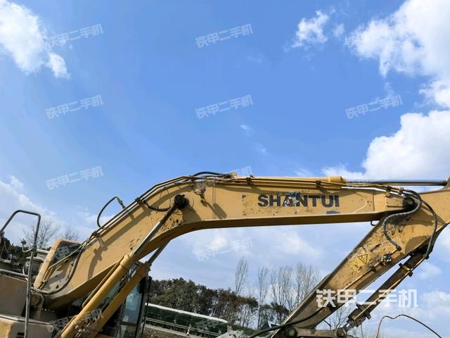 大臂整體?右側(cè)(工作和回轉(zhuǎn)裝置) 大臂整體?右側(cè)(工作和回轉(zhuǎn)裝置)