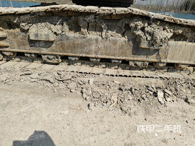 右側(cè)履帶整體（行走機(jī)構(gòu)）