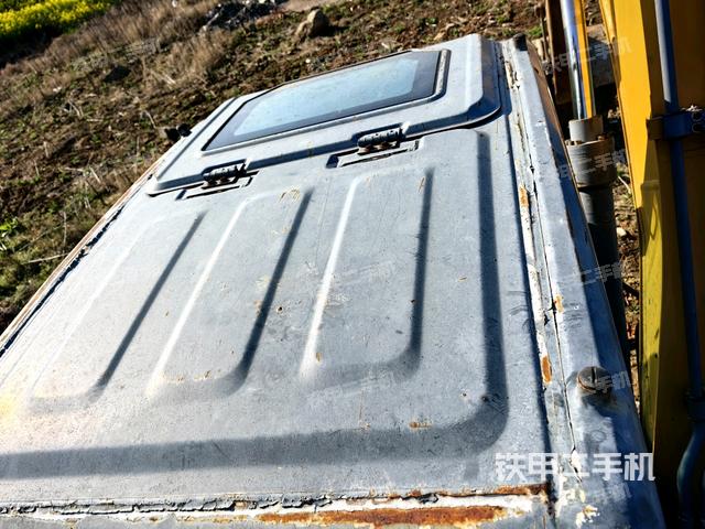 駕駛室頂部俯視(上車部件) 駕駛室頂部俯視(上車部件)