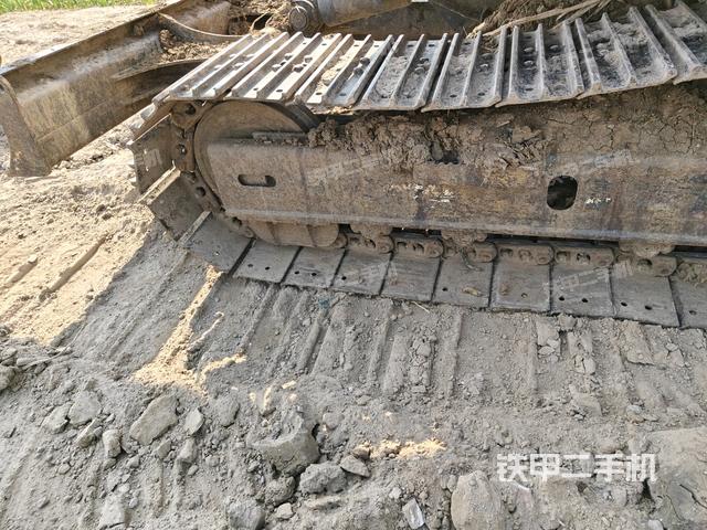 右導(dǎo)向輪（行走機(jī)構(gòu)）