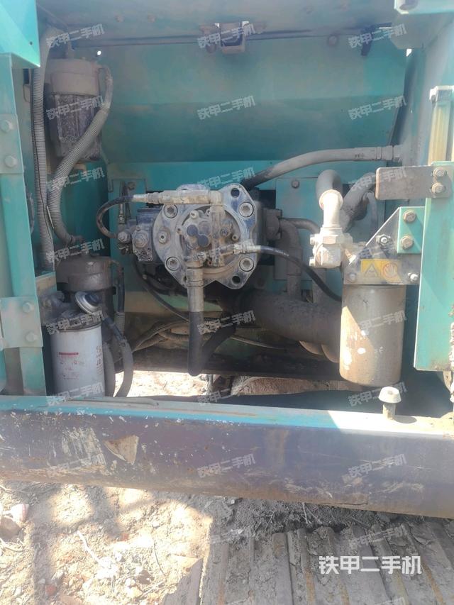 液壓泵斜45?左（大件艙室）