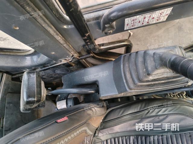 座椅左側(cè)控制臺(tái)/音響/含左手柄（駕駛室部分）